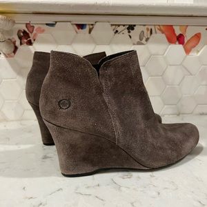 Born Faylan taupe ankle boot 8.5